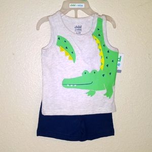 Carters Alligator shirt with short set 6-9 Months